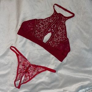 Victoria’s Secret lingerie set top and bottom. NEW NEVER WORN